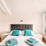 Appartement Fuer 6 Personen Mit Balkon Und Meerblick By Interhome Crikvenica