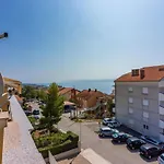 Fuer 6 Personen Mit Balkon Und Meerblick By Interhome * Crikvenica