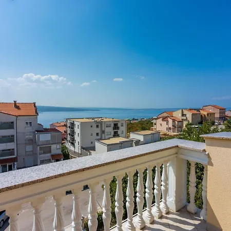 Fuer 6 Personen Mit Balkon Und Meerblick By Interhome Apartment *